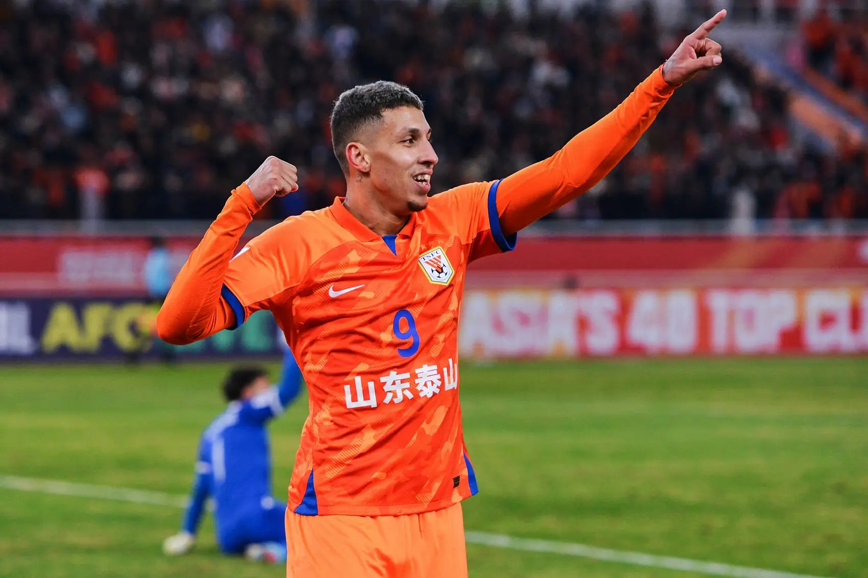 开云体育平台-关于山东泰山转会期刷新队史纪录；志在NBA季后赛名次提升；气氛紧张；球队文化再被提及的信息