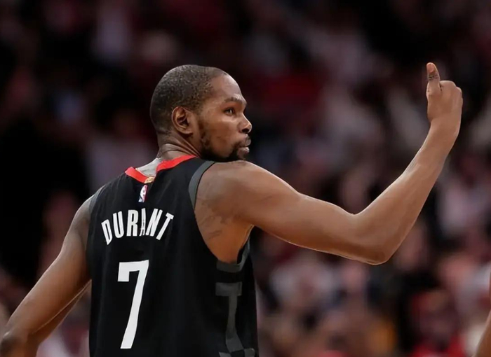 杜兰特加盟湖人联手詹姆斯队